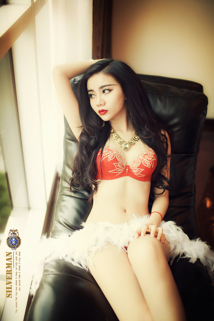 铃木里美